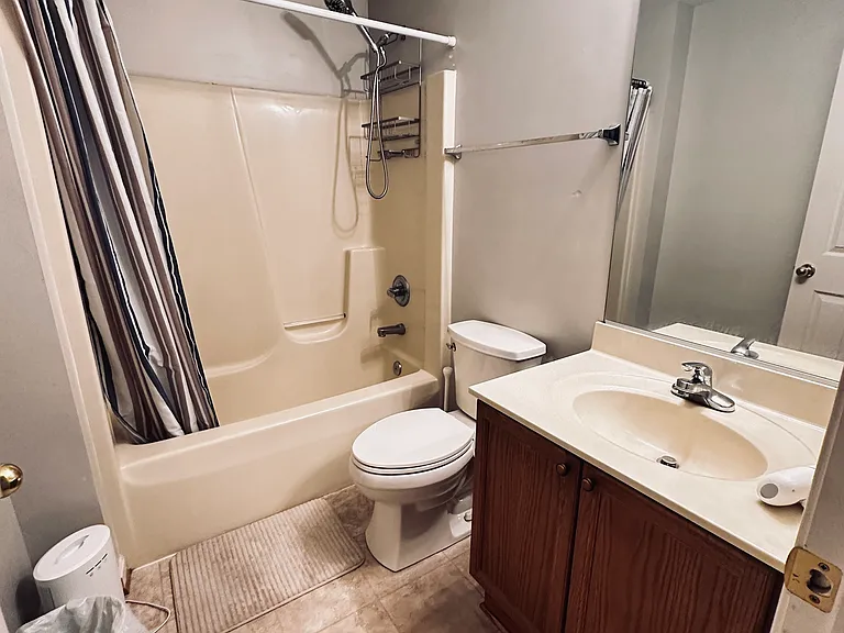 5153 McLauren Ln — Photo 4