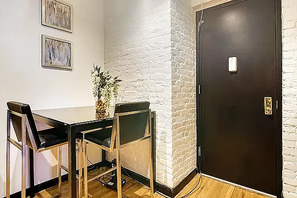 Rented by AD Real Estate Investors | media 6