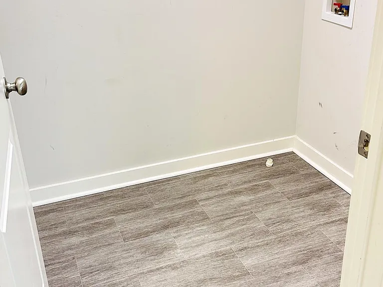 813 Stonebriar St — Photo 14