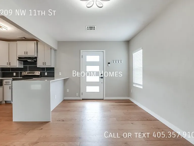 1209 NW 11th St — Photo 9