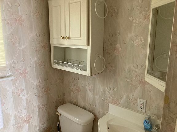 3rd image of 4860 E Main St #H-68