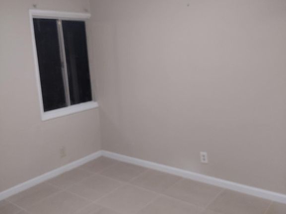 2nd image of 303 W Heald Ave