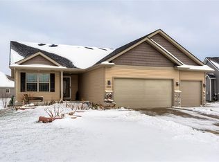 2505 SE Stone Prairie Dr, Waukee, IA 50263