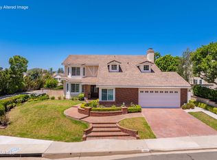 5801 Middle Crest Dr, Agoura Hills, CA 91301