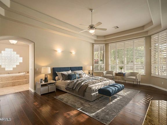 3rd image of 6243 E CAMELBACK Road