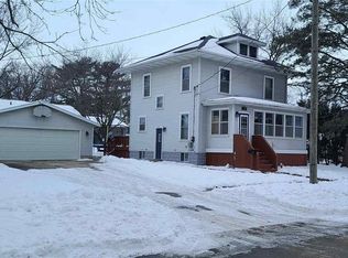 307 5th Ave SE, Independence, IA 50644