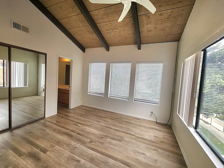 10444 Canoga Ave #33 — Photo 13