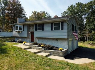 42 Long Hill Rd, Hopewell Junction, NY 12533