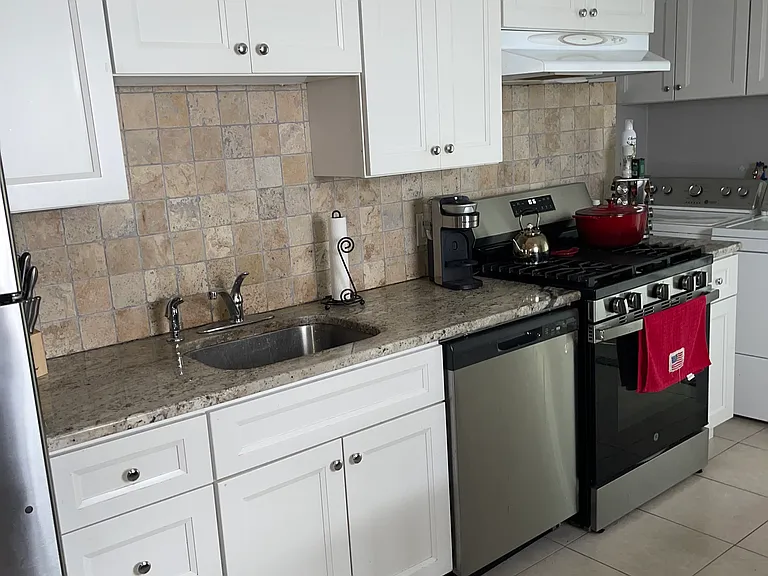162 Seabreeze Way — Photo 3