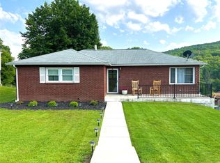 905 Neal Rd, Endicott, NY 13760
