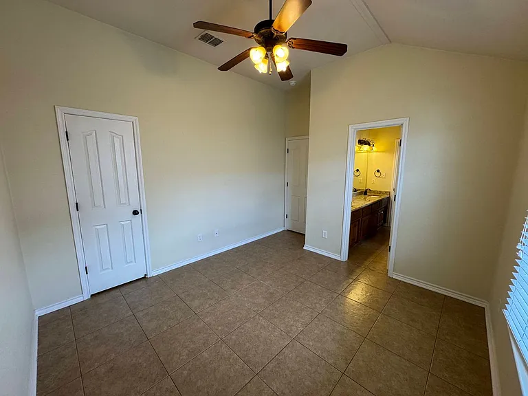 5702 Graphite Dr — Photo 21