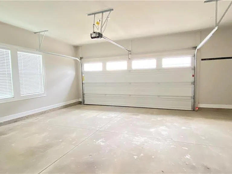 1040 Knoxboro Ln — Photo 38