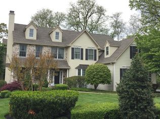 612 Perry Dr, West Chester, PA 19380