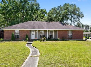 11431 Bayou Pl, Ocean Springs, MS 39564