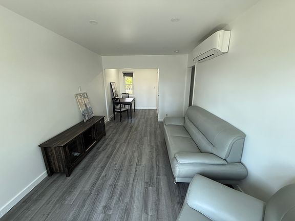 5th image of 702 N 5th St