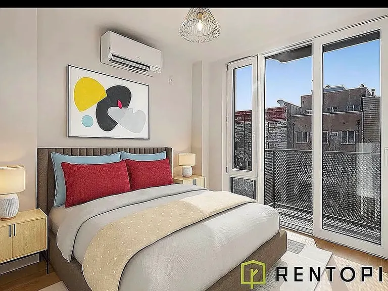 415 Manhattan Ave #204A — Photo 3