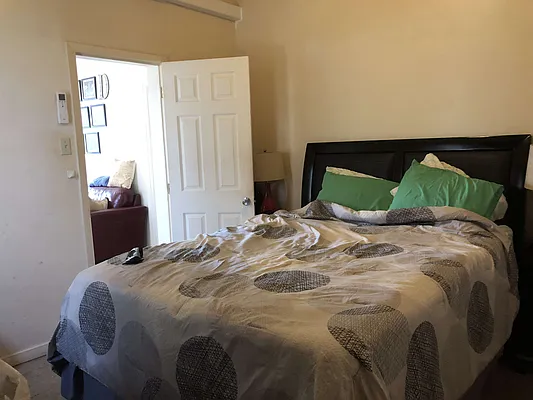 Rented by null | media 30