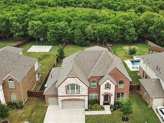 4th image of 1217 Bentley Dr