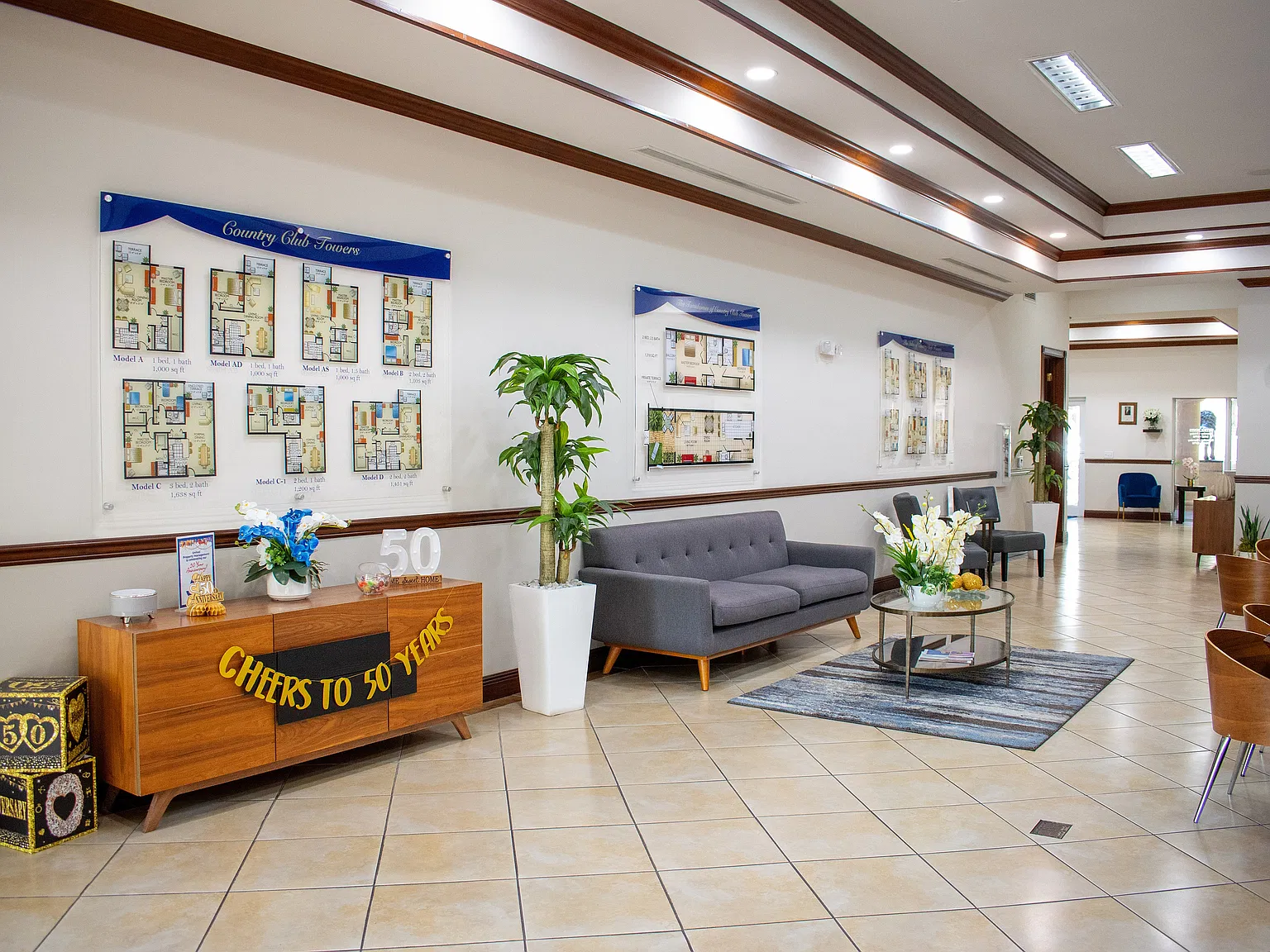 Country Club Towers — Photo 2
