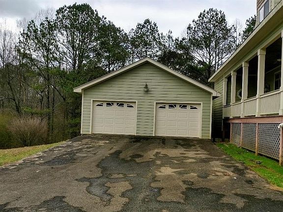 2nd image of 630 Cornett Dr