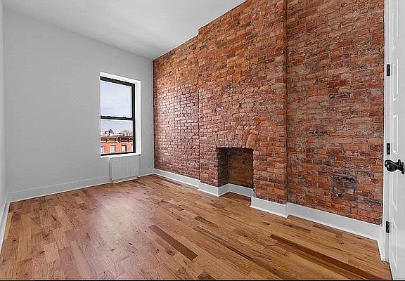 5th image of 714A Quincy St Floor 3