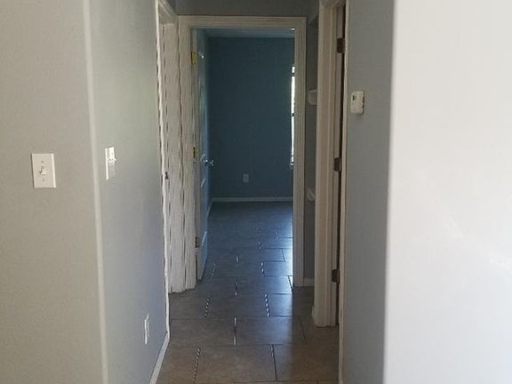 3rd image of 1901 Oasis Ave APT 9
