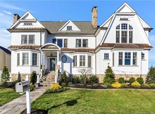 195 Lalley Blvd, Fairfield, CT 06824