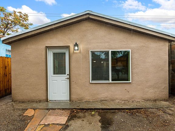 2nd image of 917 Edith Blvd SE