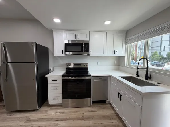 303 - 321 Olive Street San Diego, CA 92103