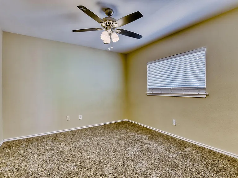 22503 Madison Park — Photo 26
