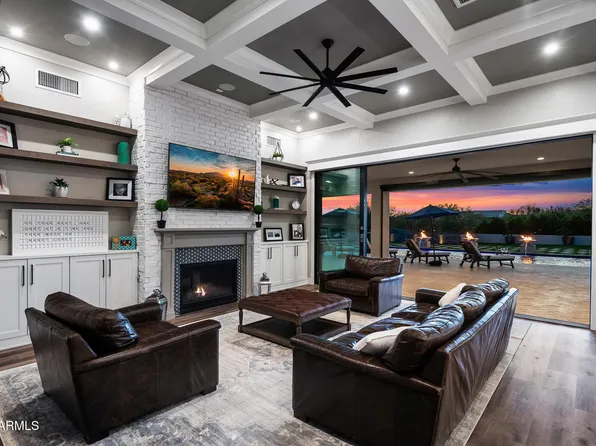 2951 W HERE TO THERE Drive, Phoenix, AZ 85086