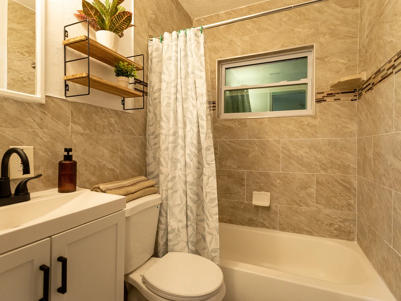NW 7th Ave, Delray Beach — Photo 4