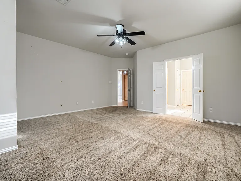 1808 Giddings Ct — Photo 16