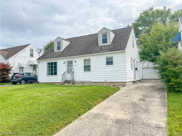 841 N Ward Ave, Girard, OH 44420