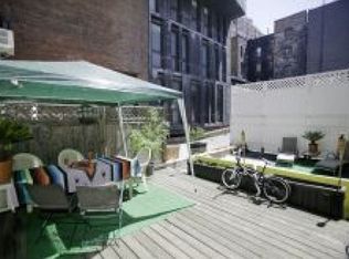 300 W 18th St, New York, NY 10011