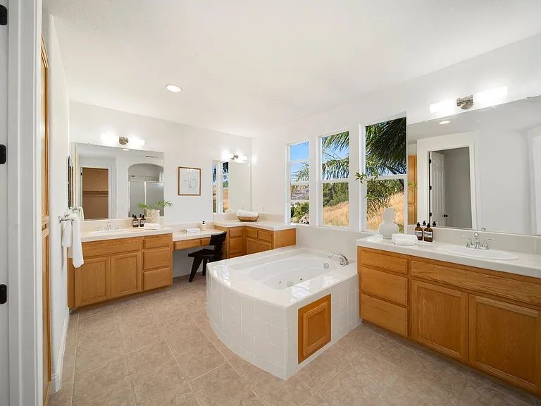 1578 Quiet Pond Ln — Photo 36