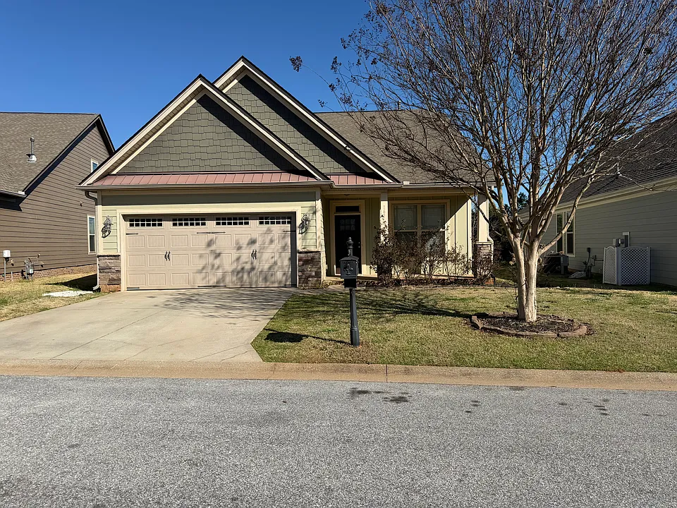 161 Bur Oak Dr