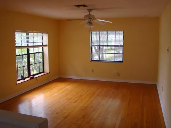 41 E Vanderbilt St, Orlando, FL 32804