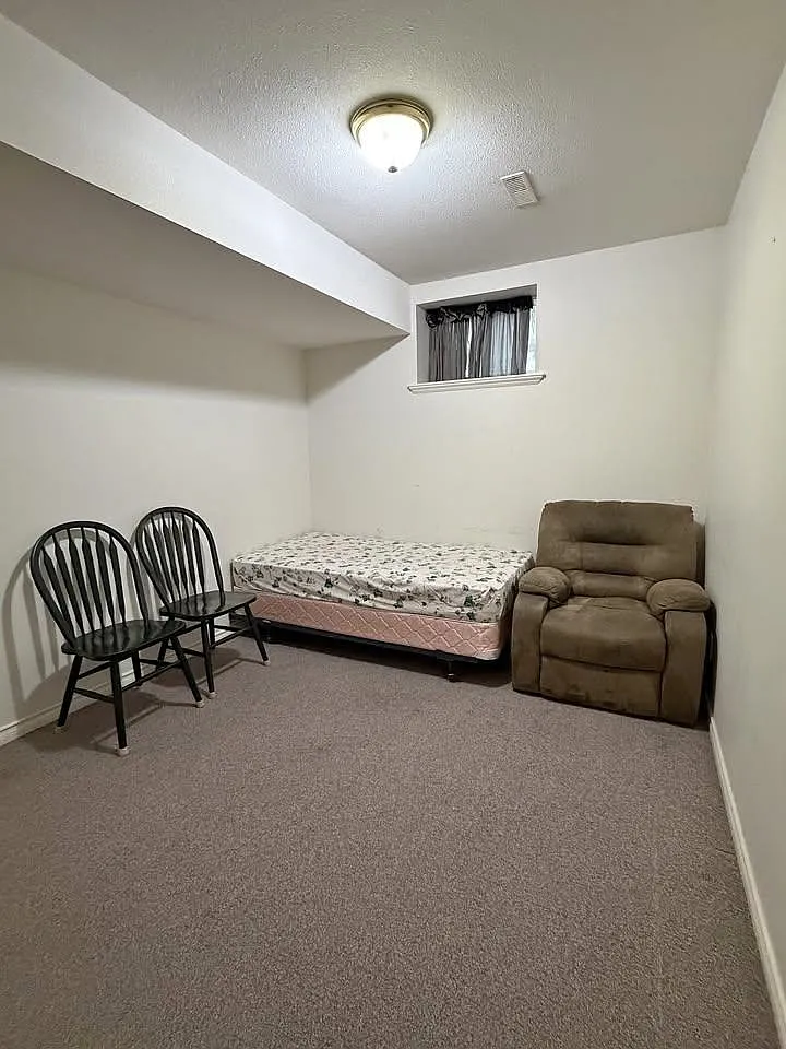 3 bed, 1500 sqft, $1,950 — Photo 4