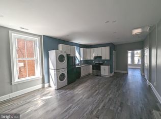 55 S 3rd St #3, Oxford, PA 19363