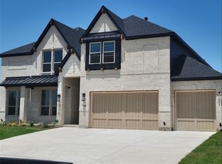 2560 Riverchase Way, Grand Prairie, TX 75054