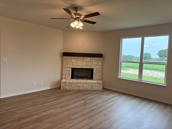 5th image of 1113 Trinity Dr