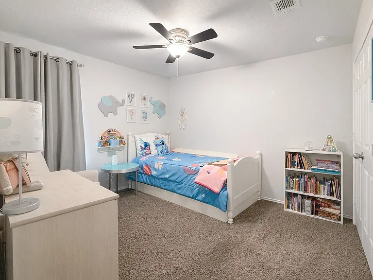 2403 Corradino St — Photo 25