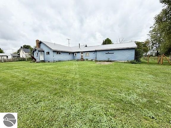 2nd image of 1026 S Main St