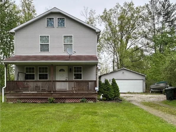 4137 Dunton Rd, Lorain, OH 44055