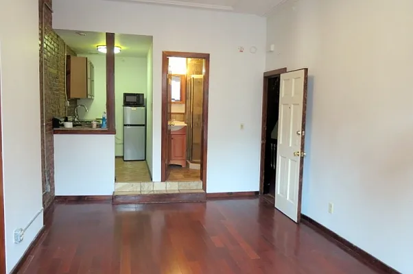 Rented by Citi Habitats | media 6