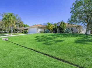 1686 Coral Reef St, Sebastian, FL 32958