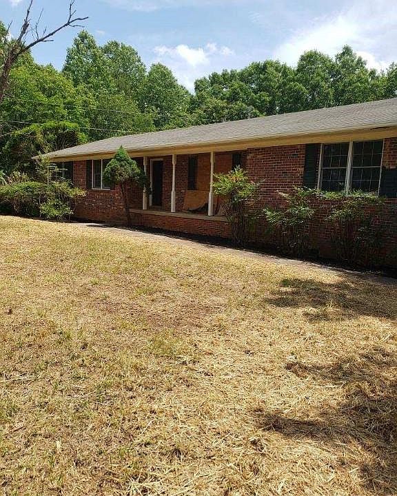 2nd image of 1123 Beals Ln
