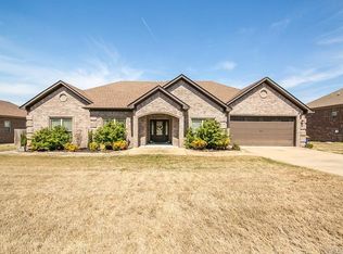 1597 Waterford Dr, Cabot, AR 72023