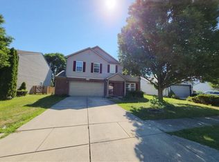 14267 Holly Berry Cir, Fishers, IN 46038